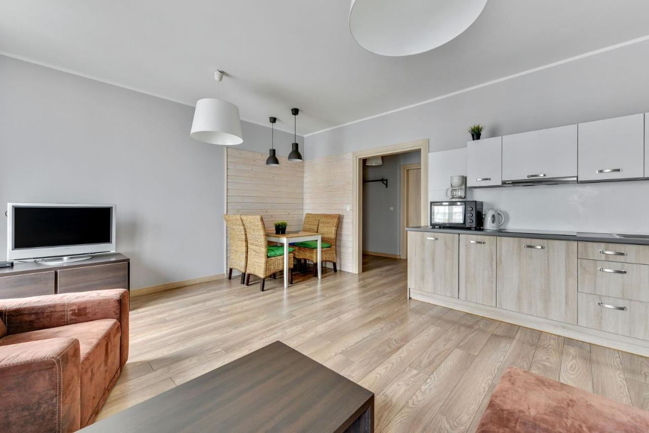 Grand Apartments Szafarnia 8 กดัญสก์ ภายนอก รูปภาพ