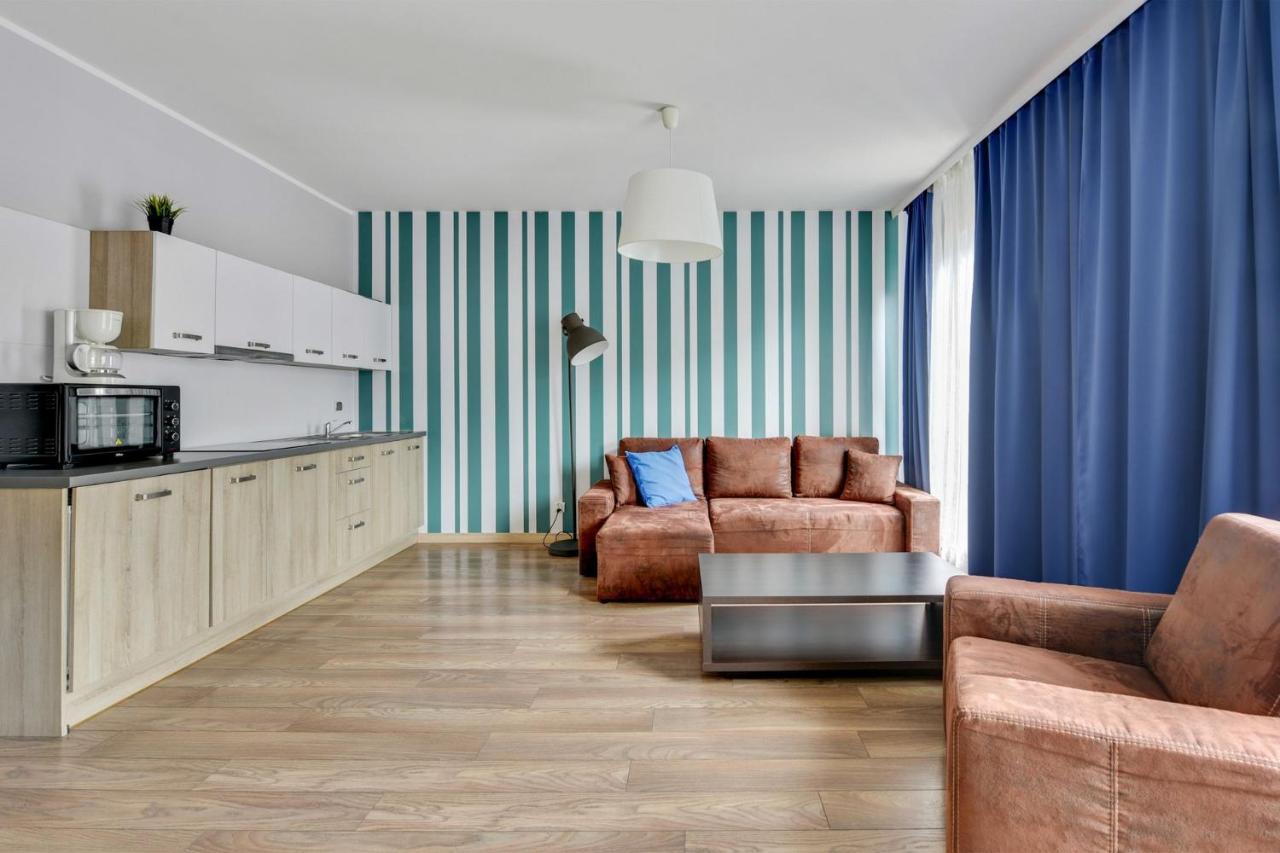 Grand Apartments Szafarnia 8 กดัญสก์ ภายนอก รูปภาพ