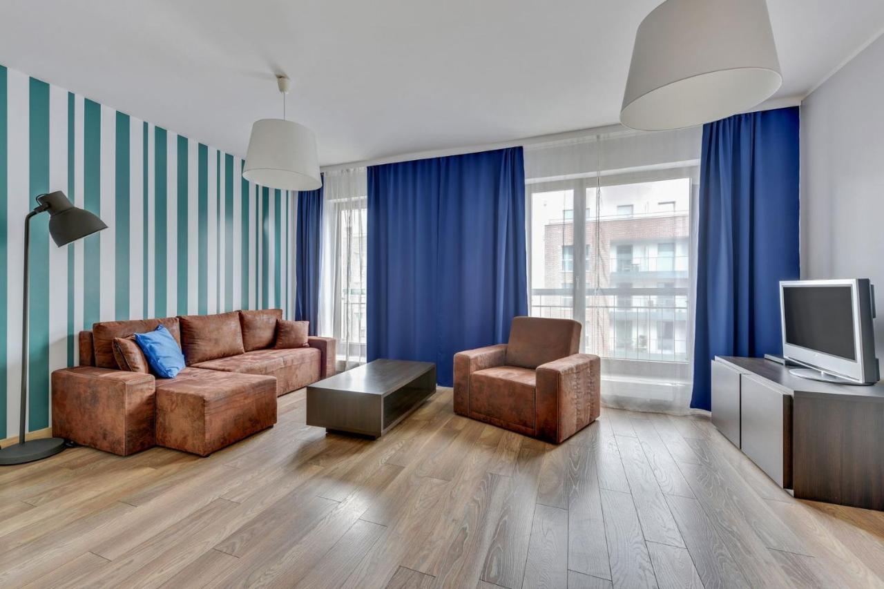 Grand Apartments Szafarnia 8 กดัญสก์ ภายนอก รูปภาพ