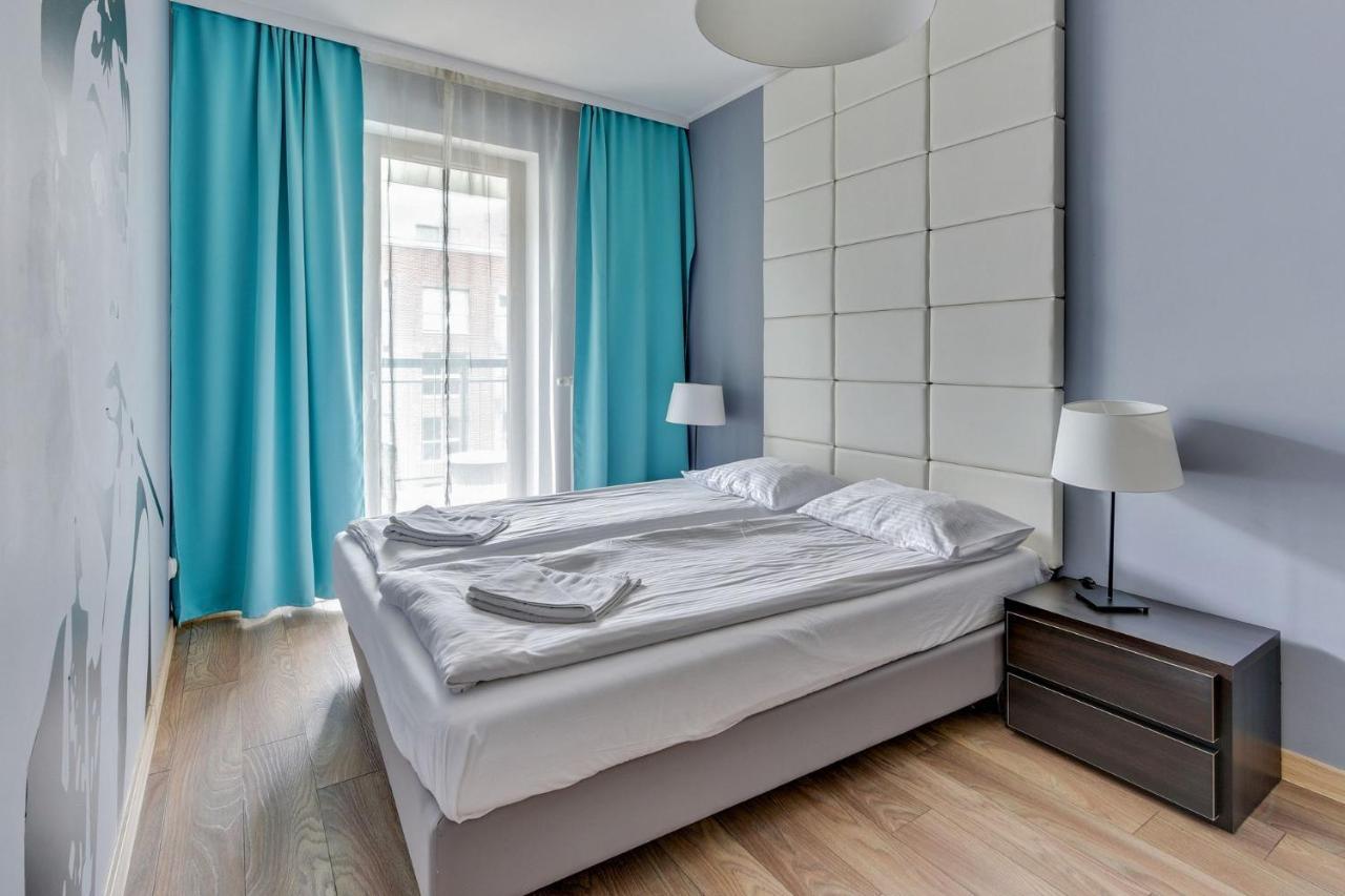Grand Apartments Szafarnia 8 กดัญสก์ ภายนอก รูปภาพ