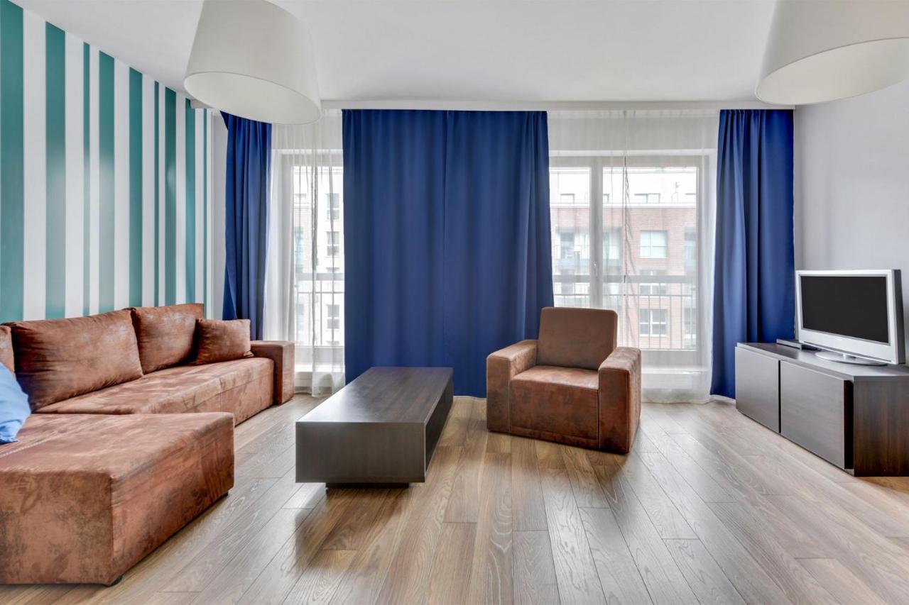 Grand Apartments Szafarnia 8 กดัญสก์ ภายนอก รูปภาพ